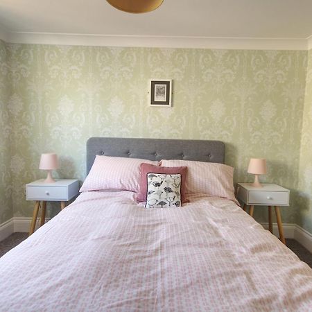 Sea Mist - Hastings Apartment ภายนอก รูปภาพ