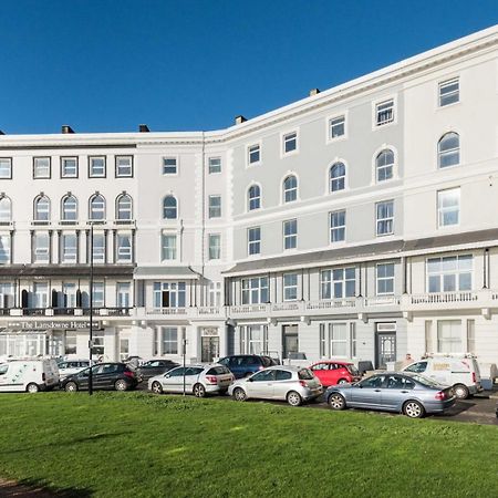 Sea Mist - Hastings Apartment ภายนอก รูปภาพ